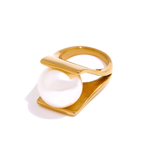 Elegant Angular Pearl Ring - Silk Twigs