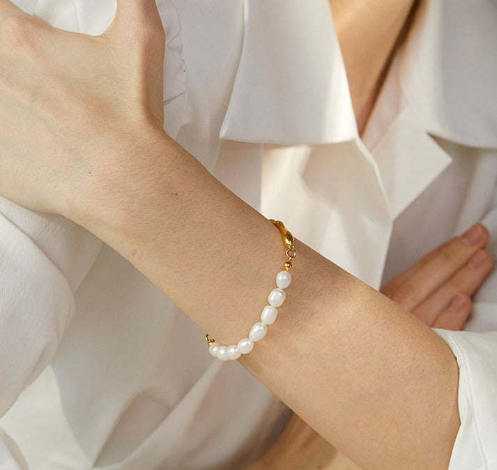 Luxury Freshwater Pearls Bracelet - Silk Twigs