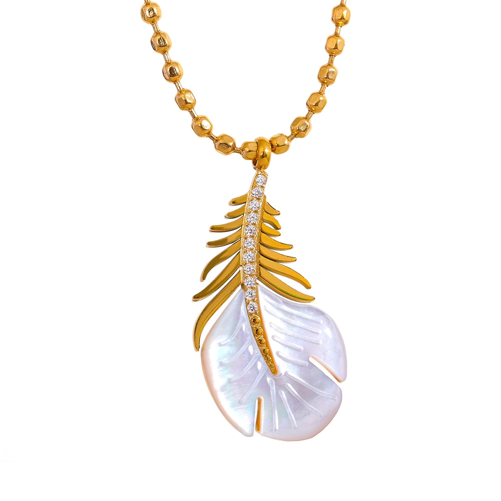 Elegant Feather Pendant Necklace - Silk Twigs